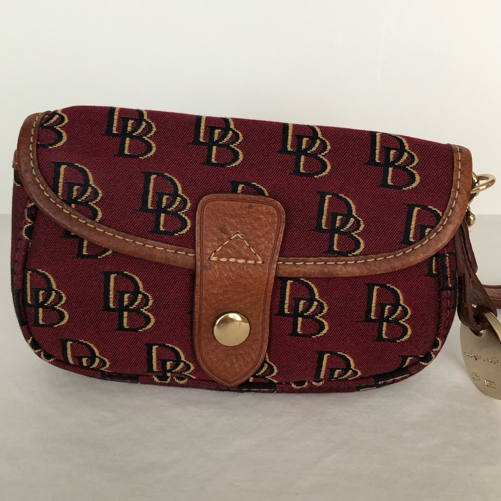 Dooney & Bourke Flap Wristlet Bordeaux Gold & Black DB Gretta Collection